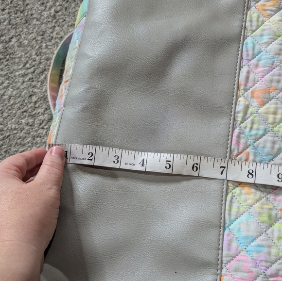 Luv Betsey Betsey Johnson Grey Rainbow Quilted Weekender Bag W Trolley Sleeve - Picture 15 of 15